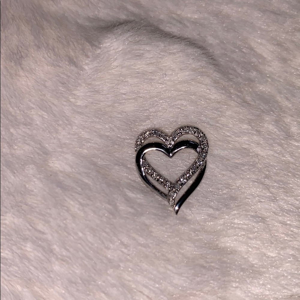 10kt gold heart pendant